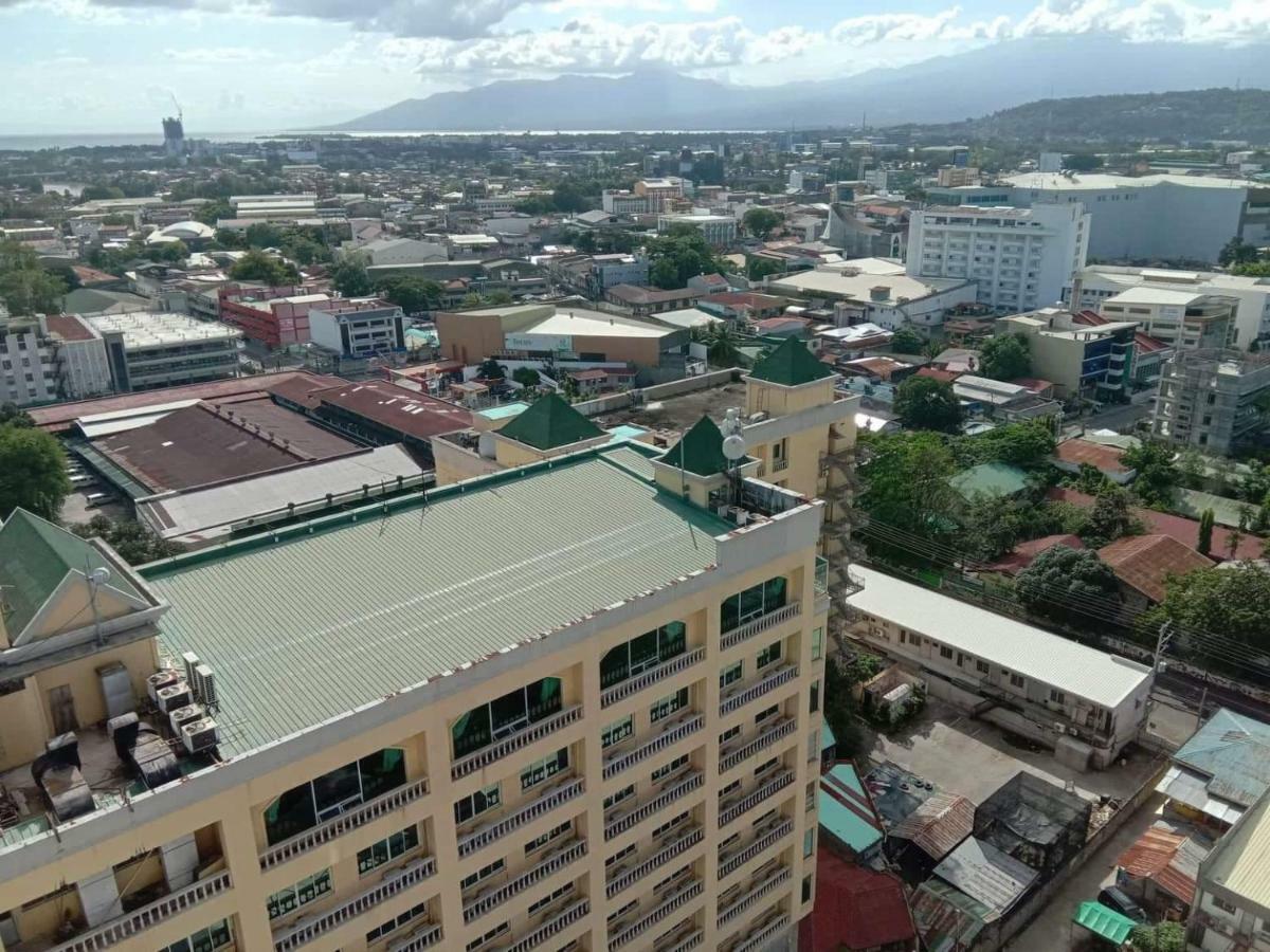 Avida Towers Davao Apartment ภายนอก รูปภาพ
